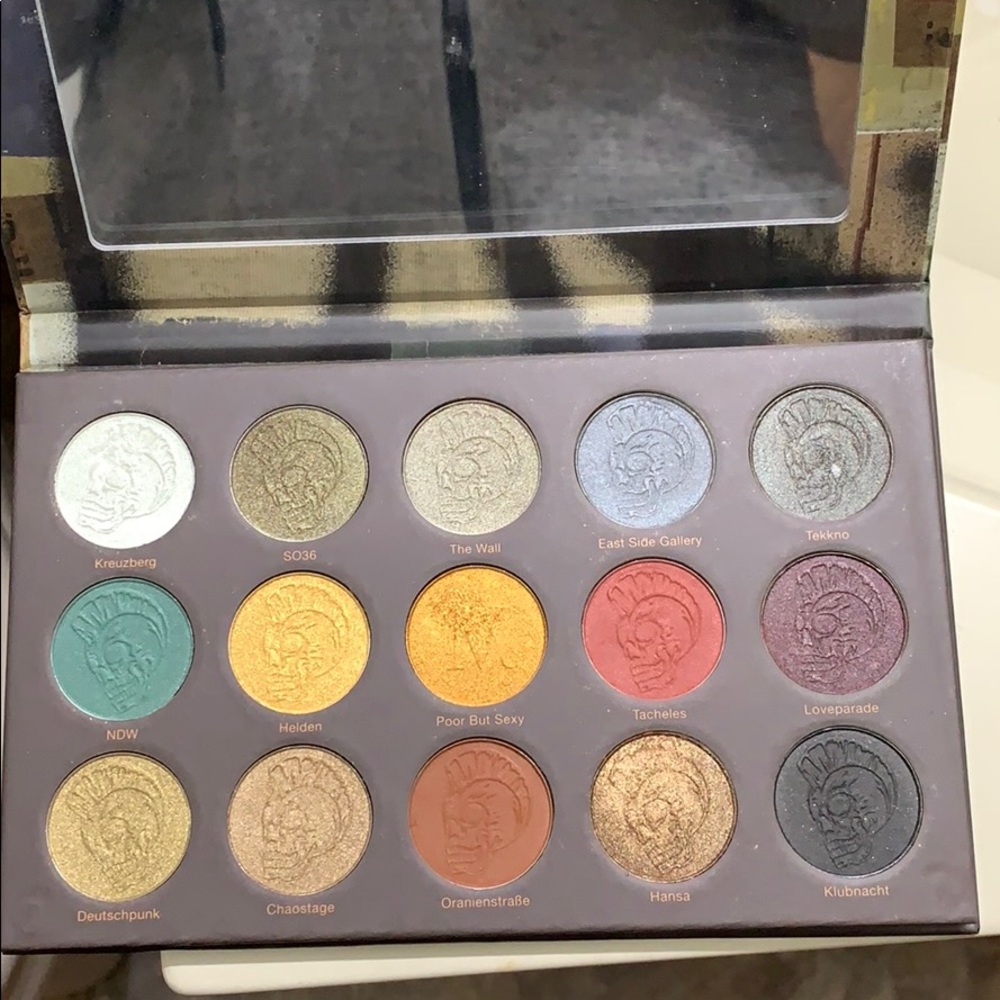 Nomad Cosmetics | Berlin Underground palette